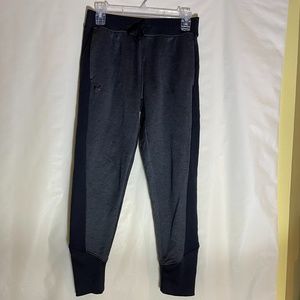 Womens XS Under Armour Sweatpants style "loose"